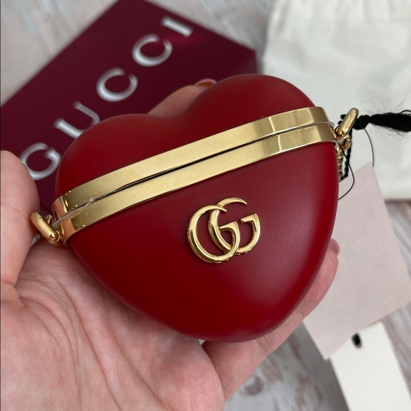 $980 New GUCCI Mini Bag red heart gold GG logo airpod case coin purse LIMITED - Picture 6 of 14